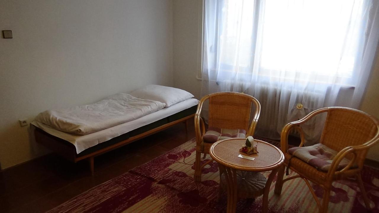 Apartman 6 Km Od Centra Banskej Bystrice Banska Bystrica Exterior photo